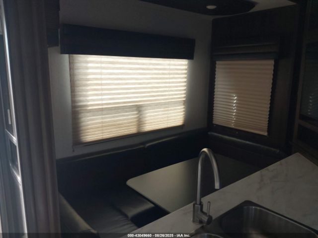 Jayco Talon Toy Hauler Ser Image 8