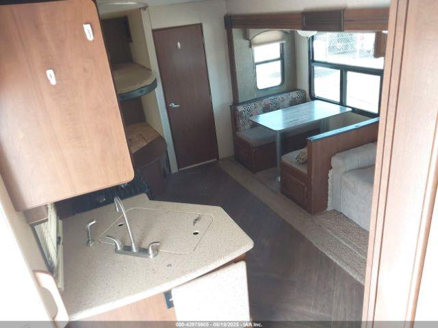 Heartland Sundance Xlt Series Image 7