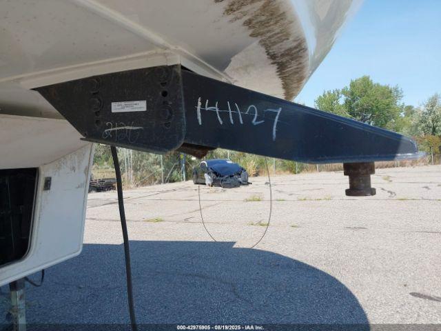 Heartland Sundance Xlt Series Image 8