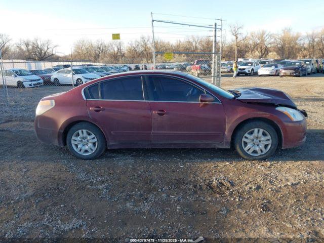 Nissan Altima 2.5 S Image 9
