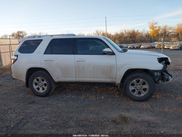 Toyota 4Runner Sr5 Premium Image 3