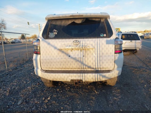 Toyota 4Runner Sr5 Premium Image 16