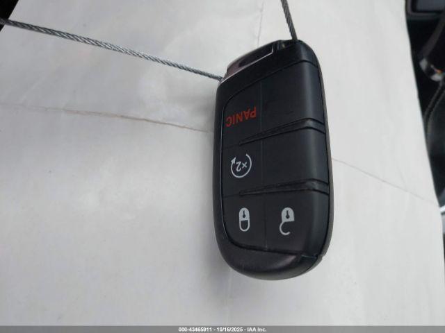 Jeep Compass Latitude 4x4 Image 8