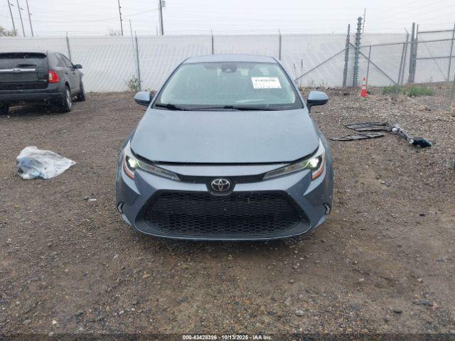 Toyota Corolla Le Image 18