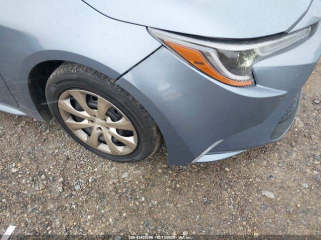 Toyota Corolla Le Image 19