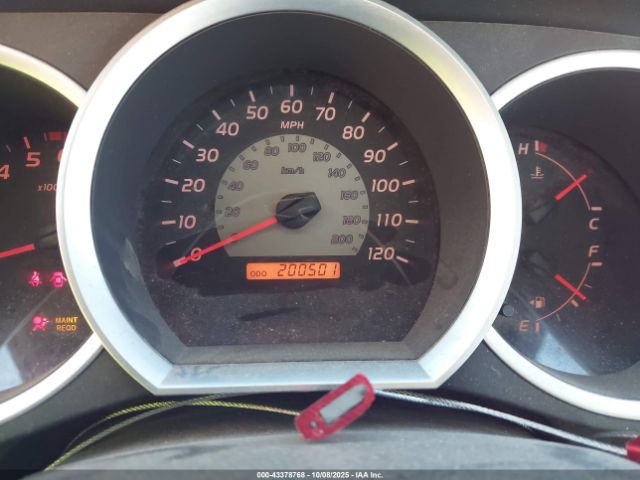 Toyota Tacoma Image 12