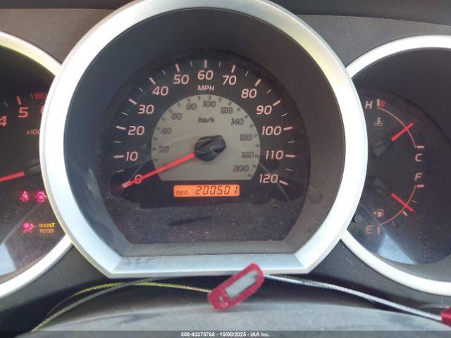 Toyota Tacoma Image 12