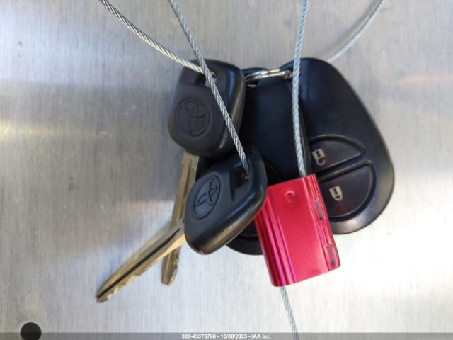 Toyota Tacoma Image 13