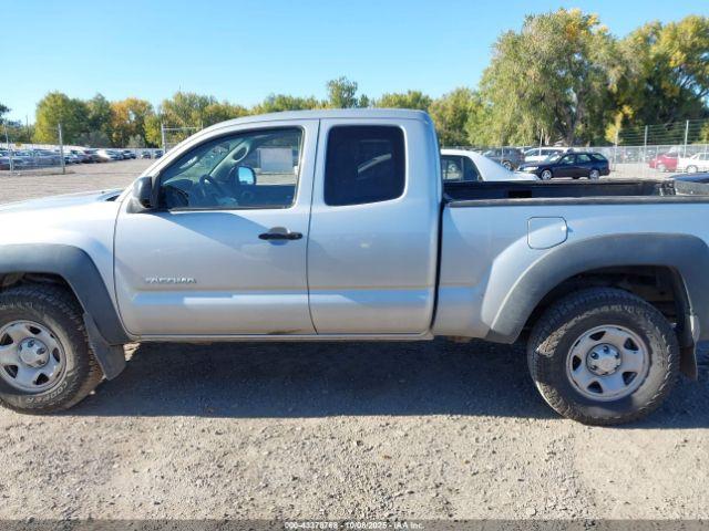 Toyota Tacoma Image 3