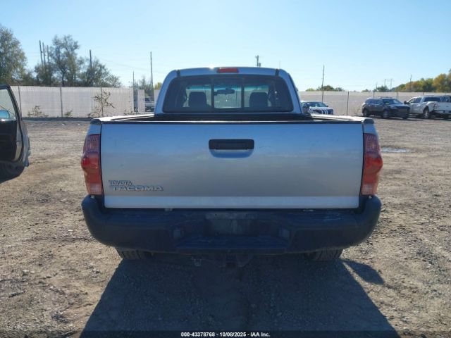 Toyota Tacoma Image 14