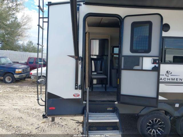 Forest River Chaparral Lite Clf235rk Image 8