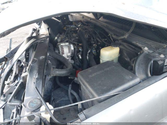 Chevrolet Silverado 1500 Ls Image 3