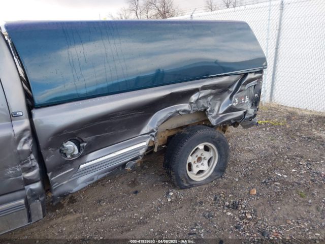 Chevrolet Silverado 1500 Ls Image 16