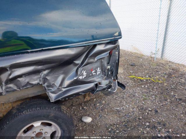 Chevrolet Silverado 1500 Ls Image 9