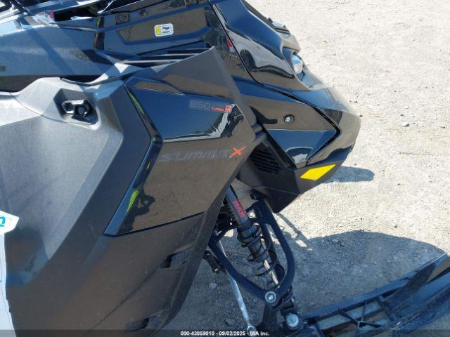 Ski-doo Summit 850 Exp 175 Image 13
